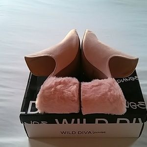 Pretty in Pink Mules 💟